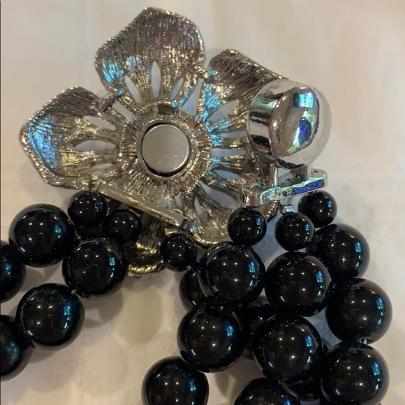 Jewelry - Picture 7 of 8